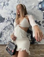 613869774: Chica busca chico en Cádiz