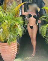 642987221: Chica busca chico en Sevilla