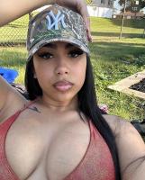 667538137: Chica busca chico en Málaga