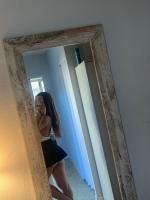 647315397: Chica busca chico en Madrid