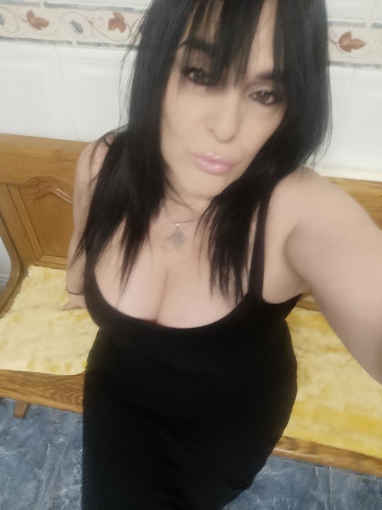 Chica busca chico en Asturias: 