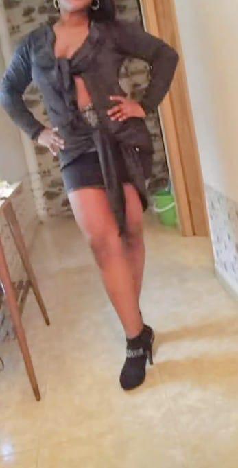 Chica busca chico en Sevilla: 