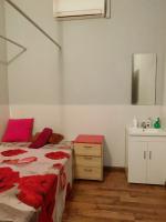 688159488: Chica busca chico en Barcelona