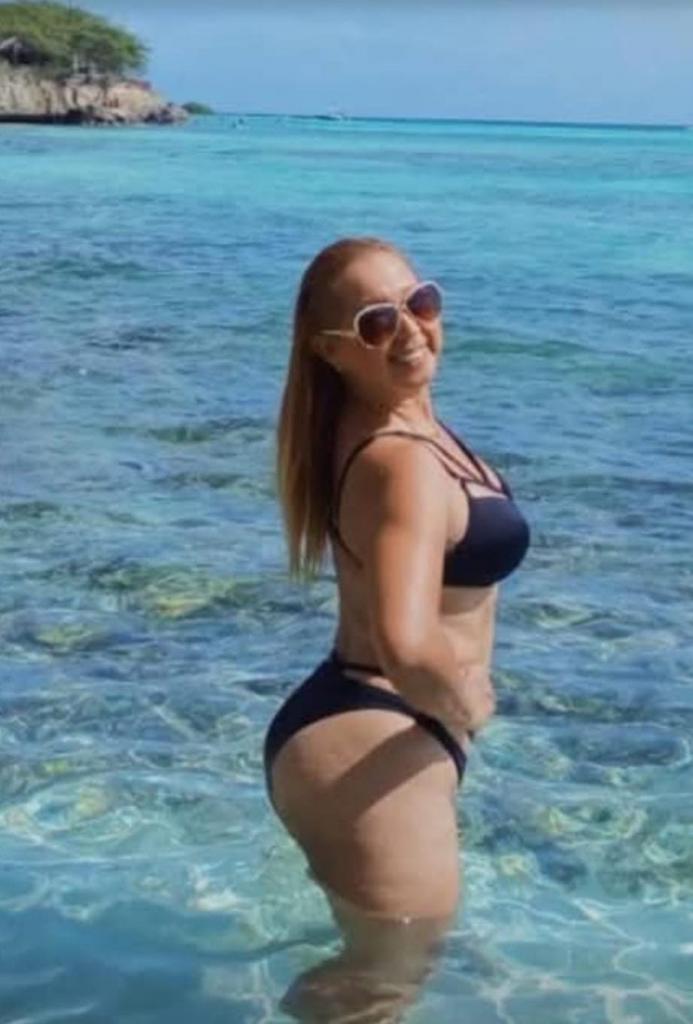 745045531: Chica busca chico en Valencia