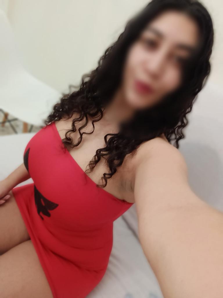612447665: Chica busca chico en Tarragona