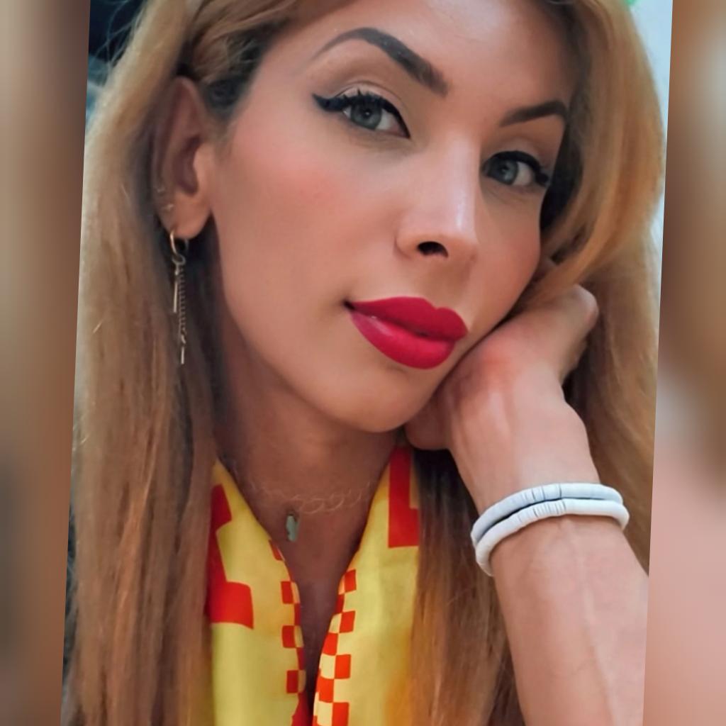 633676838: Chica busca chico en Orense