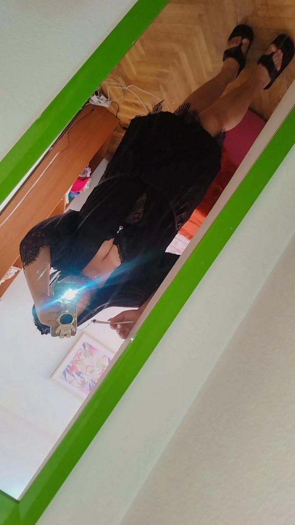 Chica busca chico en Granada: 