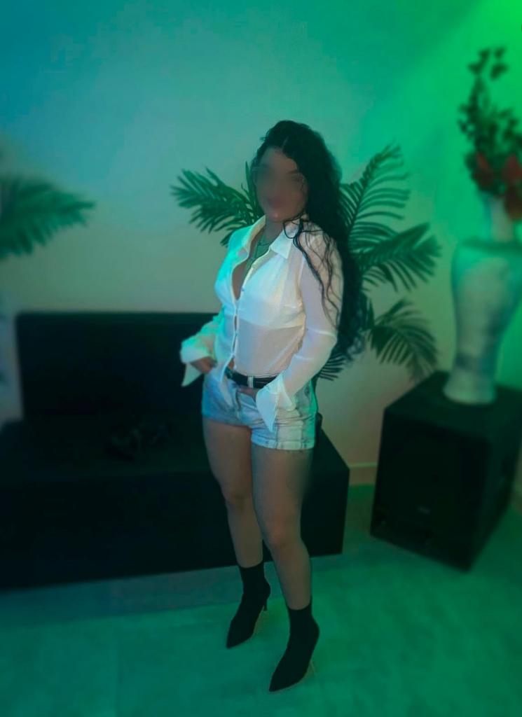 Chica busca chico en Sevilla: 