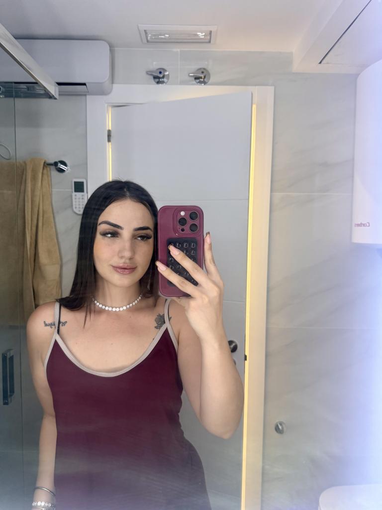 Chica busca chico en Sevilla: 