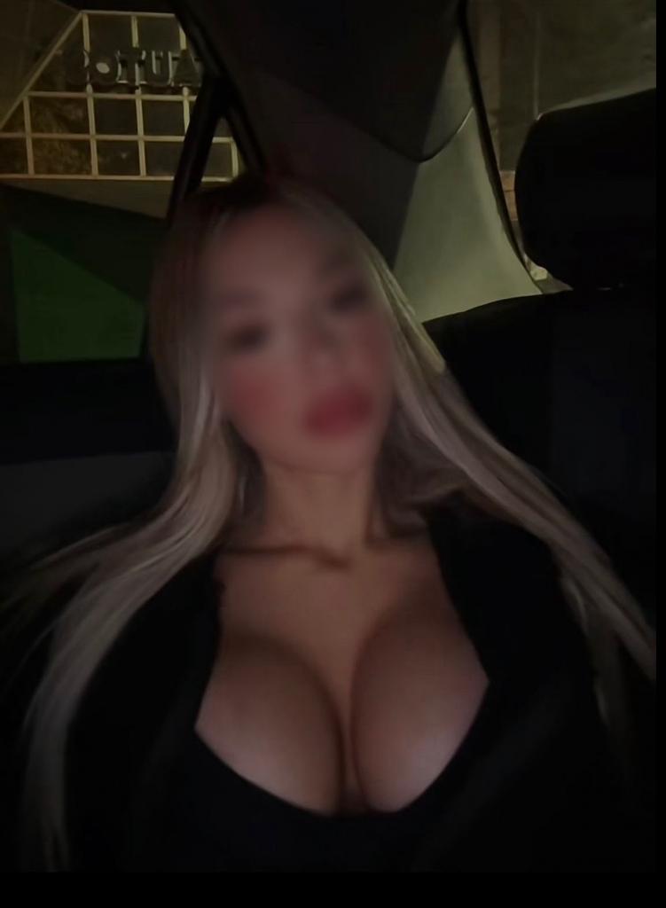 603577559: Chica busca chico en Barcelona