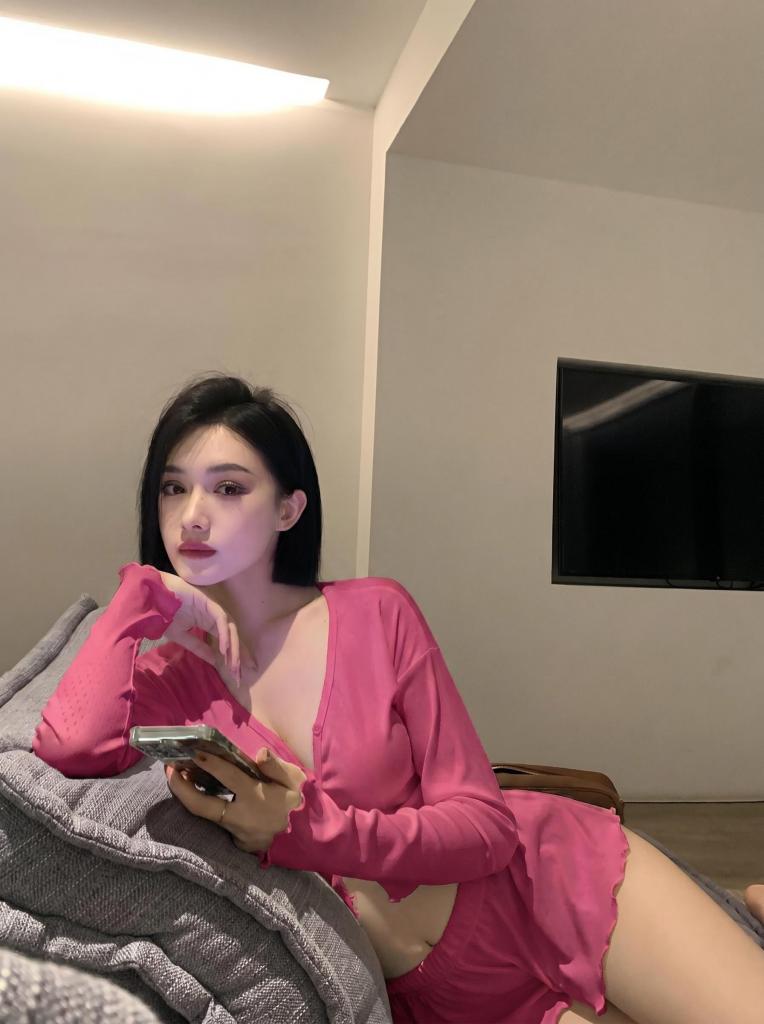 Chica busca chico en Valencia: Chica busca chico