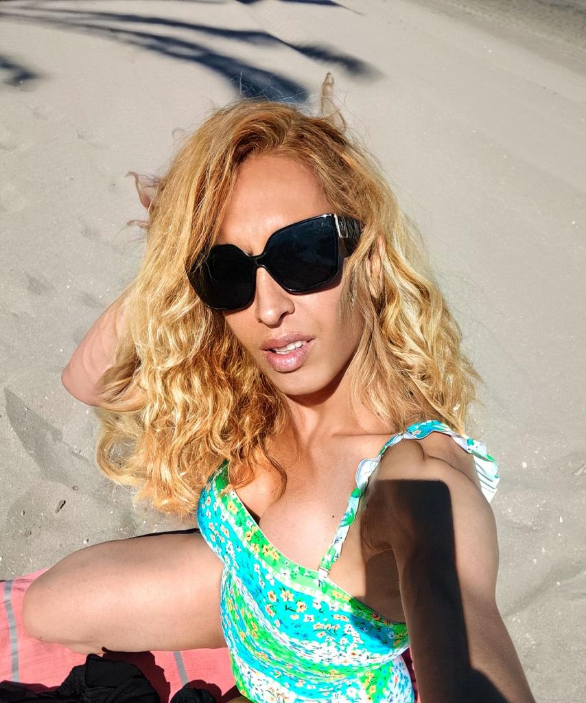 671357884: Transexual en Valencia