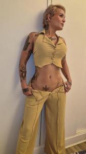 647588710: Chica busca chico en Murcia