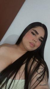 665060791: Chica busca chico en Sevilla