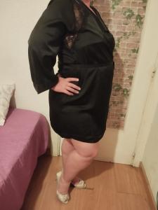 697910438: Chica busca chico en Madrid