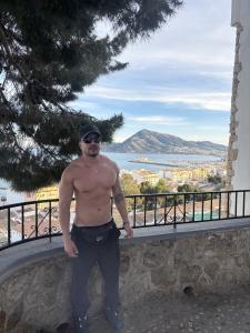 610422726: Chico busca chica en Alicante