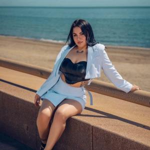 671062408: Chica busca chico en Barcelona