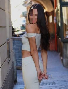 613519879: Chica busca chico en Cantabria