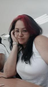 671346583: Chica busca chico en Sevilla