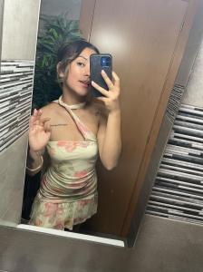 663077552: Chica busca chico en Málaga