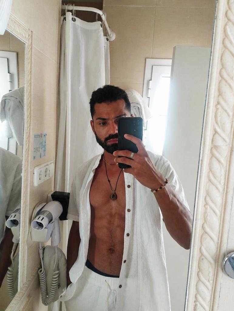 673279981: Chico busca chica en Alicante