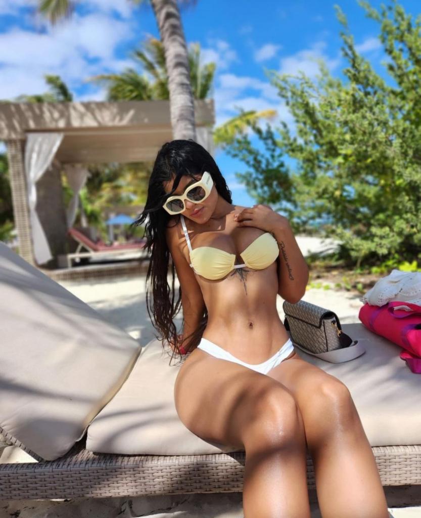 613678382: Chica busca chico en Murcia