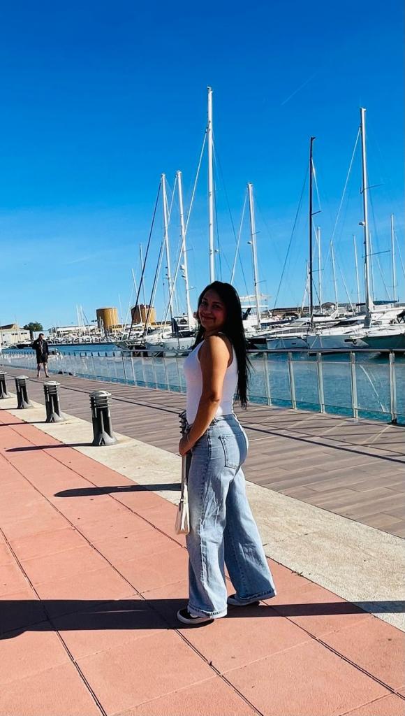 601929126: Chica busca chico en Valencia