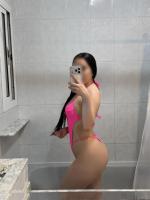 671076149: Chica busca chico en Barcelona