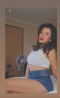 631518392: Chica busca chico en Barcelona