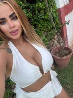664248198: Chica busca chico en Sevilla