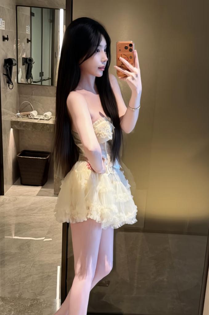 658699612: Chica busca chico en Barcelona