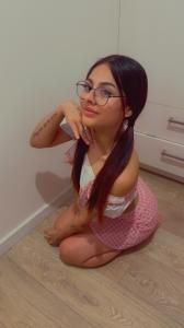 692134543: Chica busca chico en Barcelona