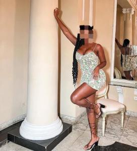 633755829: Chica busca chico en Granada