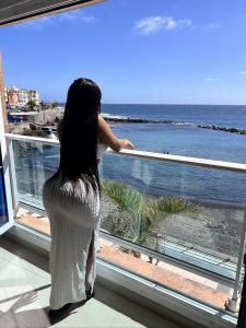 Chica busca chico en Tenerife: 