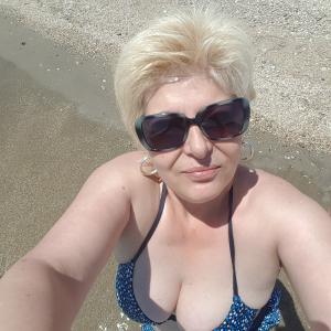 Chica busca chico en Almería: 