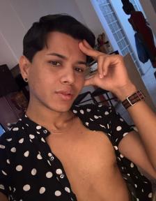 Chico busca chica en Las Palmas: 