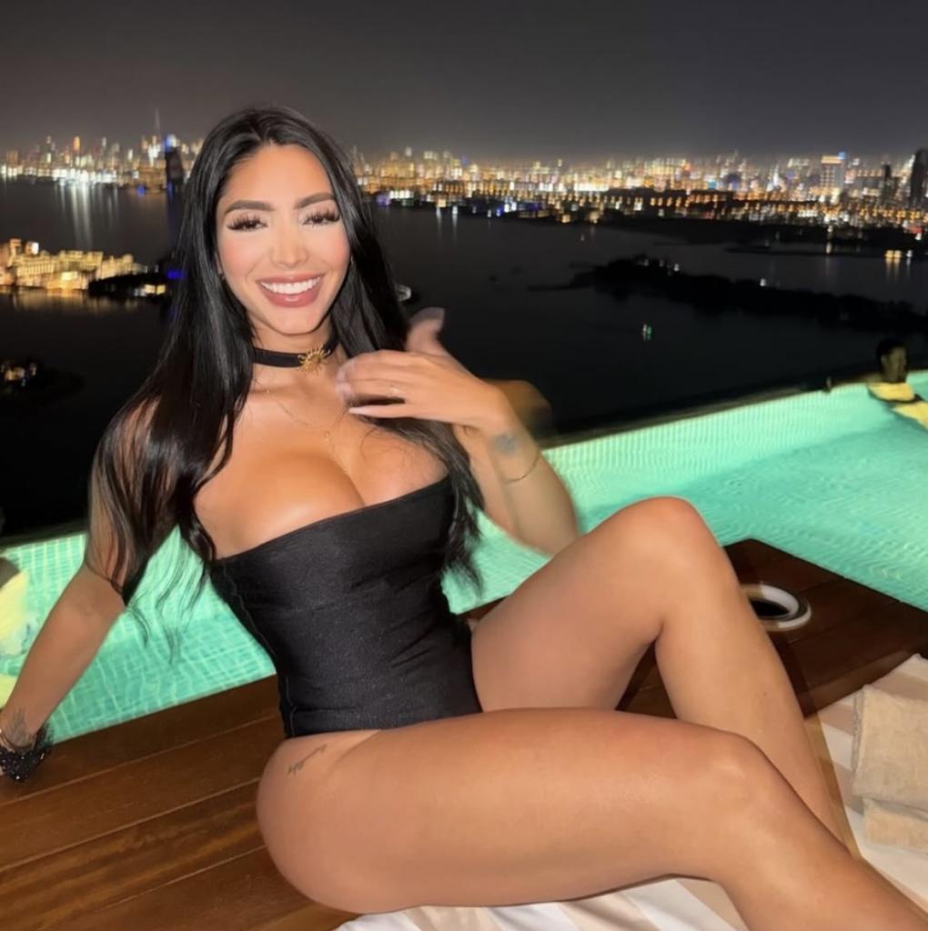 614488273: Chica busca chico en Mallorca