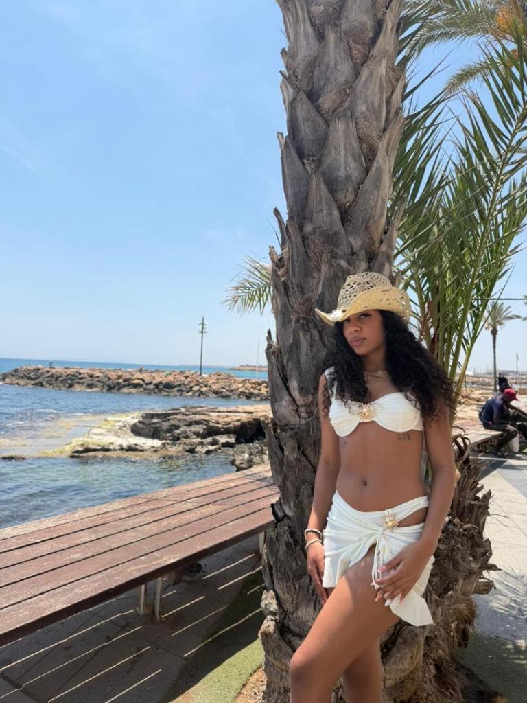 Chica busca chico en Alicante: 