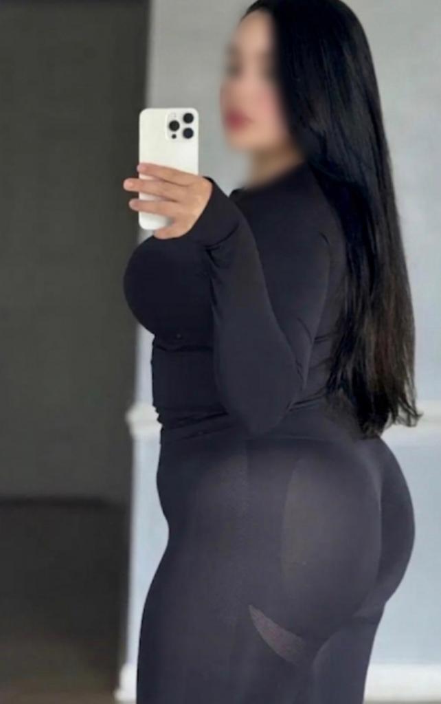 Chica busca chico en Almería: 