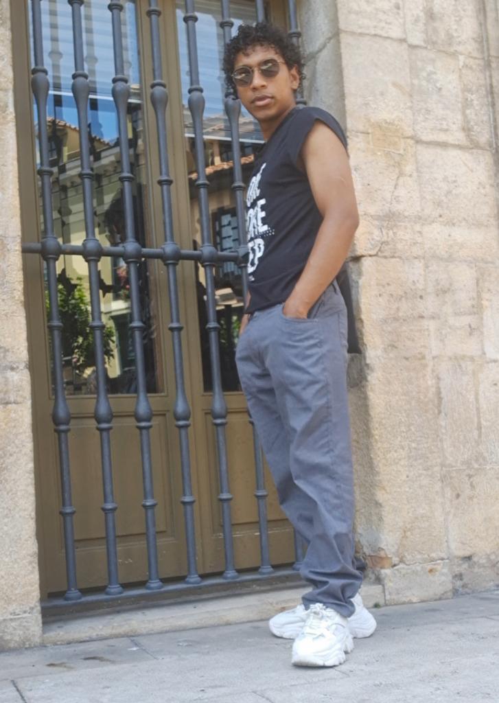 Chico busca chica en Asturias: 