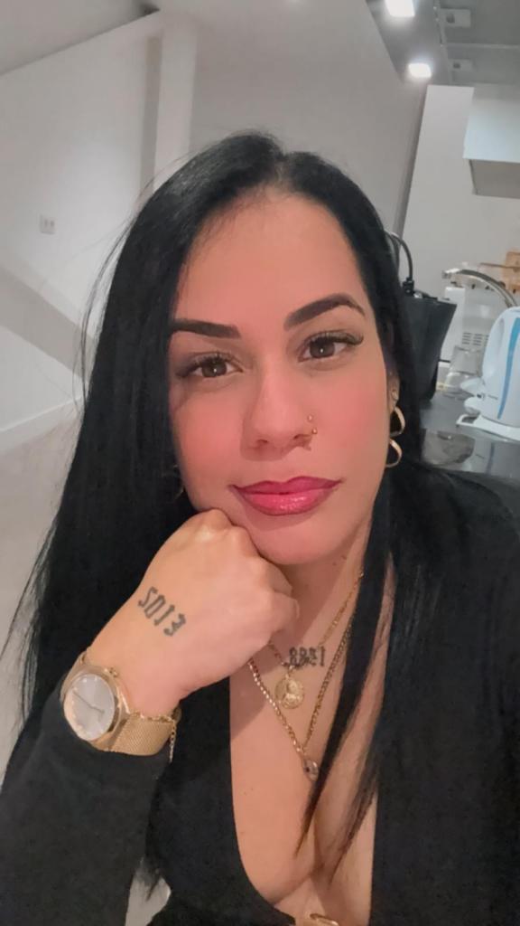 Chica busca chico en Granada: 