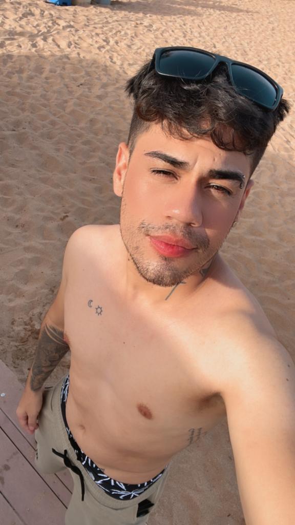 603954131: Chico busca chica en Granada