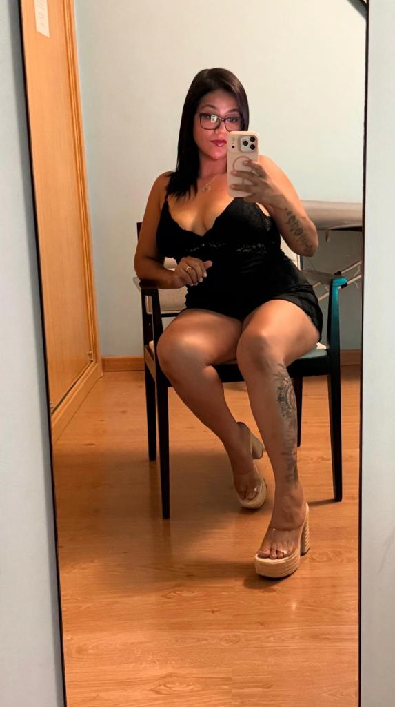 643560116: Chica busca chico en La Coruña