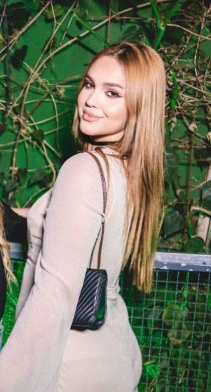 Chica busca chico en Tenerife: 