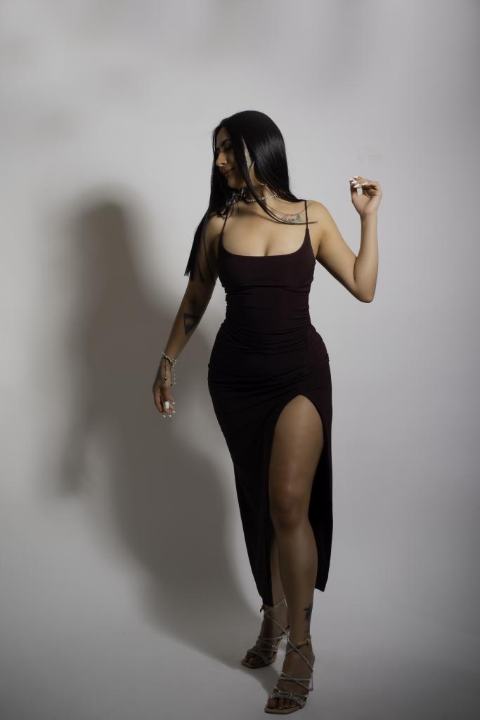 666314466: Chica busca chico en Ibiza