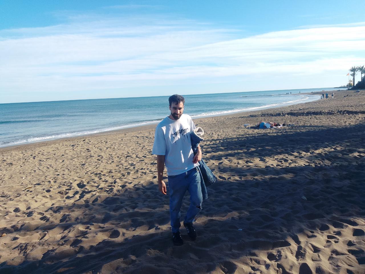 Chico busca chica en Málaga: 