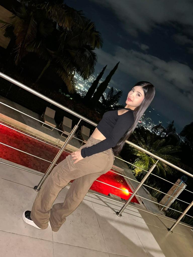 Chica busca chico en Alicante: 