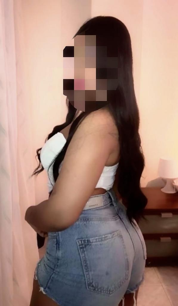 655196880: Chica busca chico en Gerona