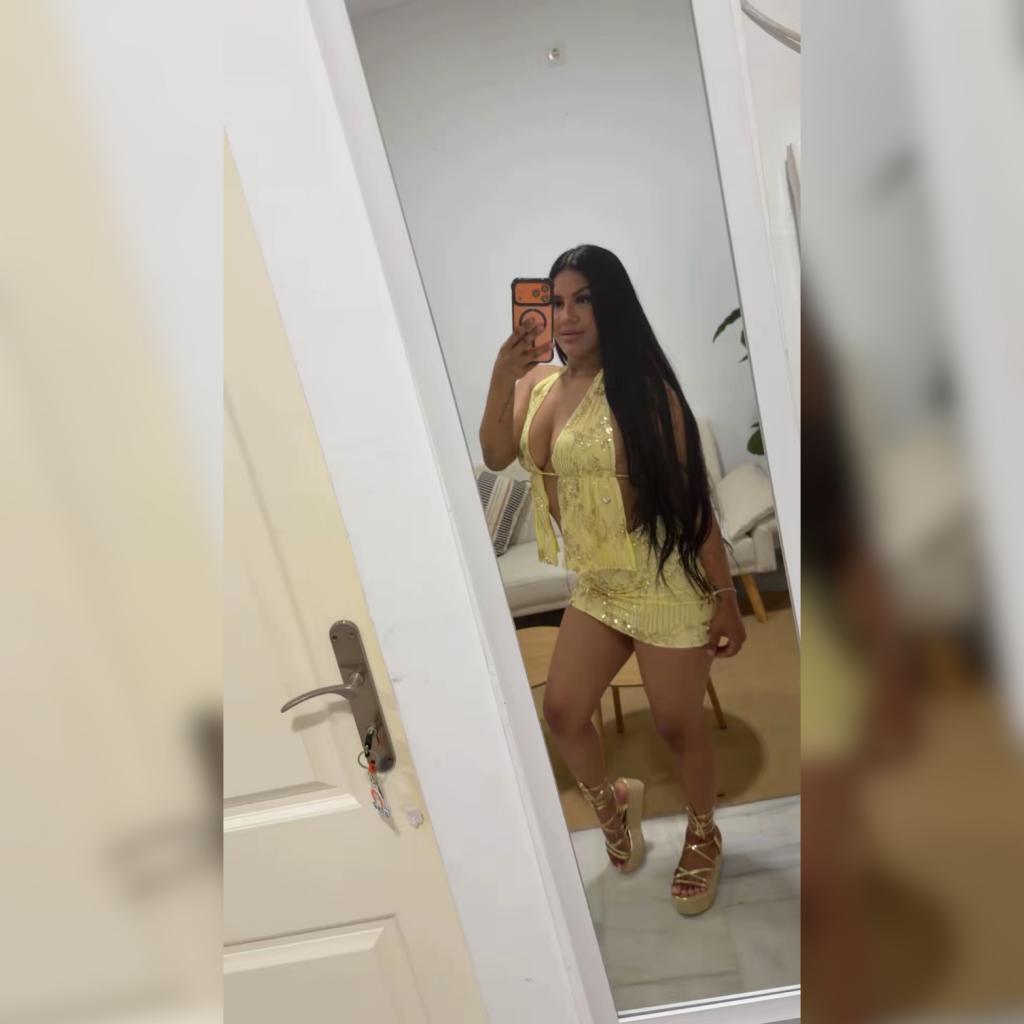 Chica busca chico en Cádiz: 