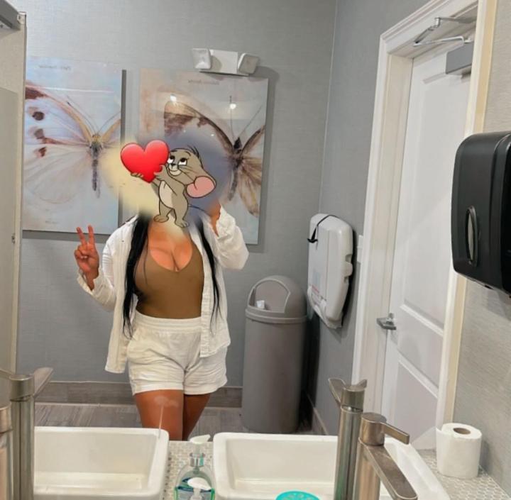 Chica busca chico en Almería: 